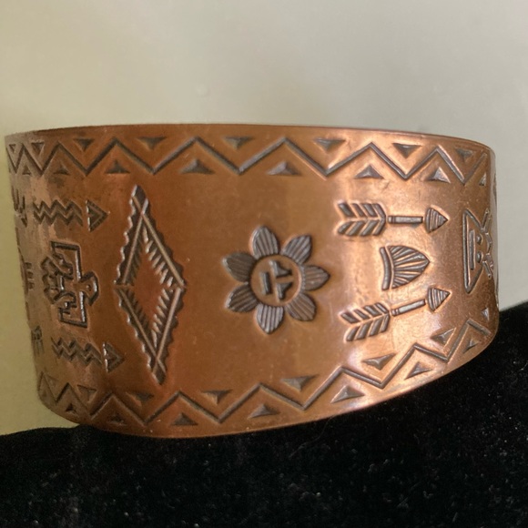 Copper Cuff Bracelet. Vintage Native American Solid Cpr Thunderbird Arrow Cuff - Picture 3 of 10